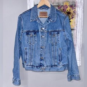 Vintage 80’s Levi Denim Trucker Jean Jacket 77434-0220 Size Lg Red Tab
